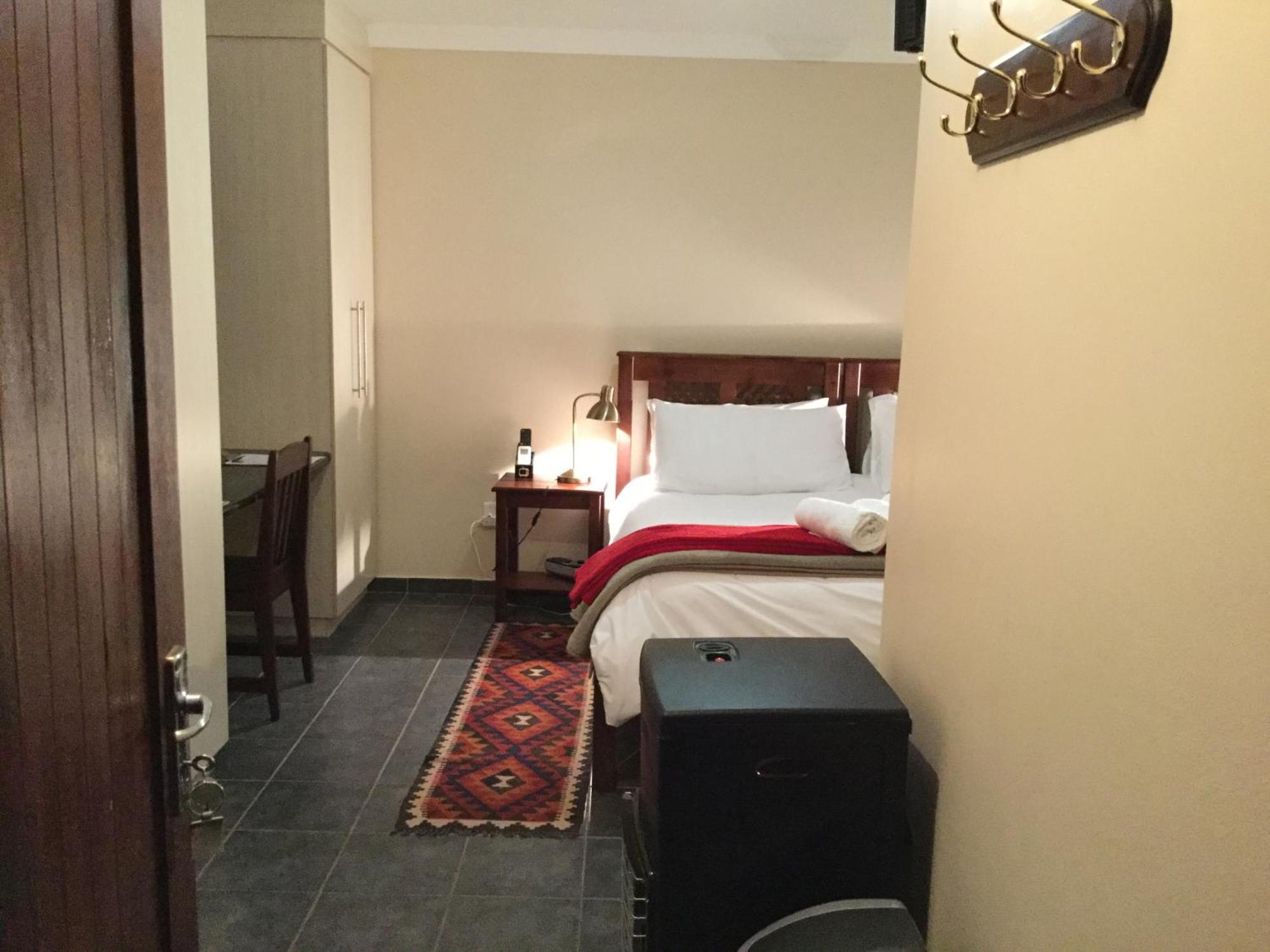 A Little Guesthouse Блумфонтейн Номер фото