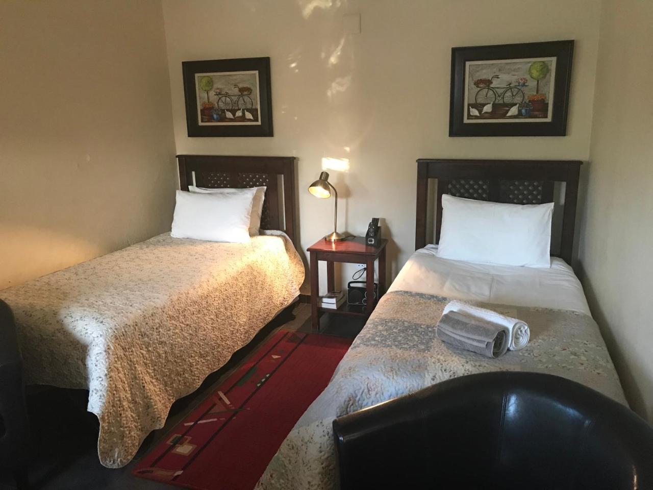 A Little Guesthouse Блумфонтейн Экстерьер фото